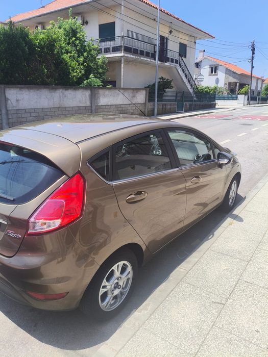 Vendo Ford Fiesta 2014