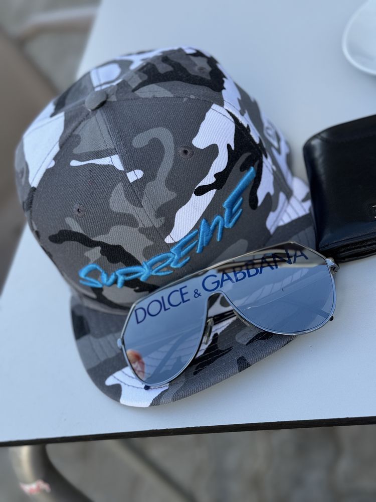 Supreme Logo New Era camo