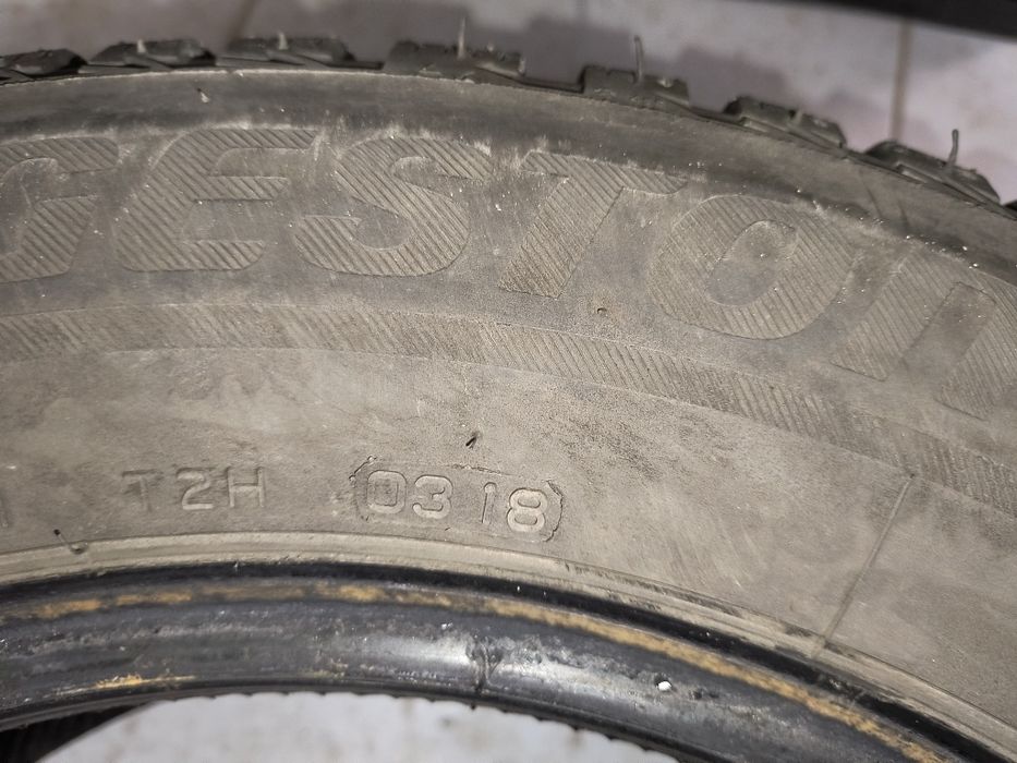 Opony zimowe Bridgestone 215/60/16