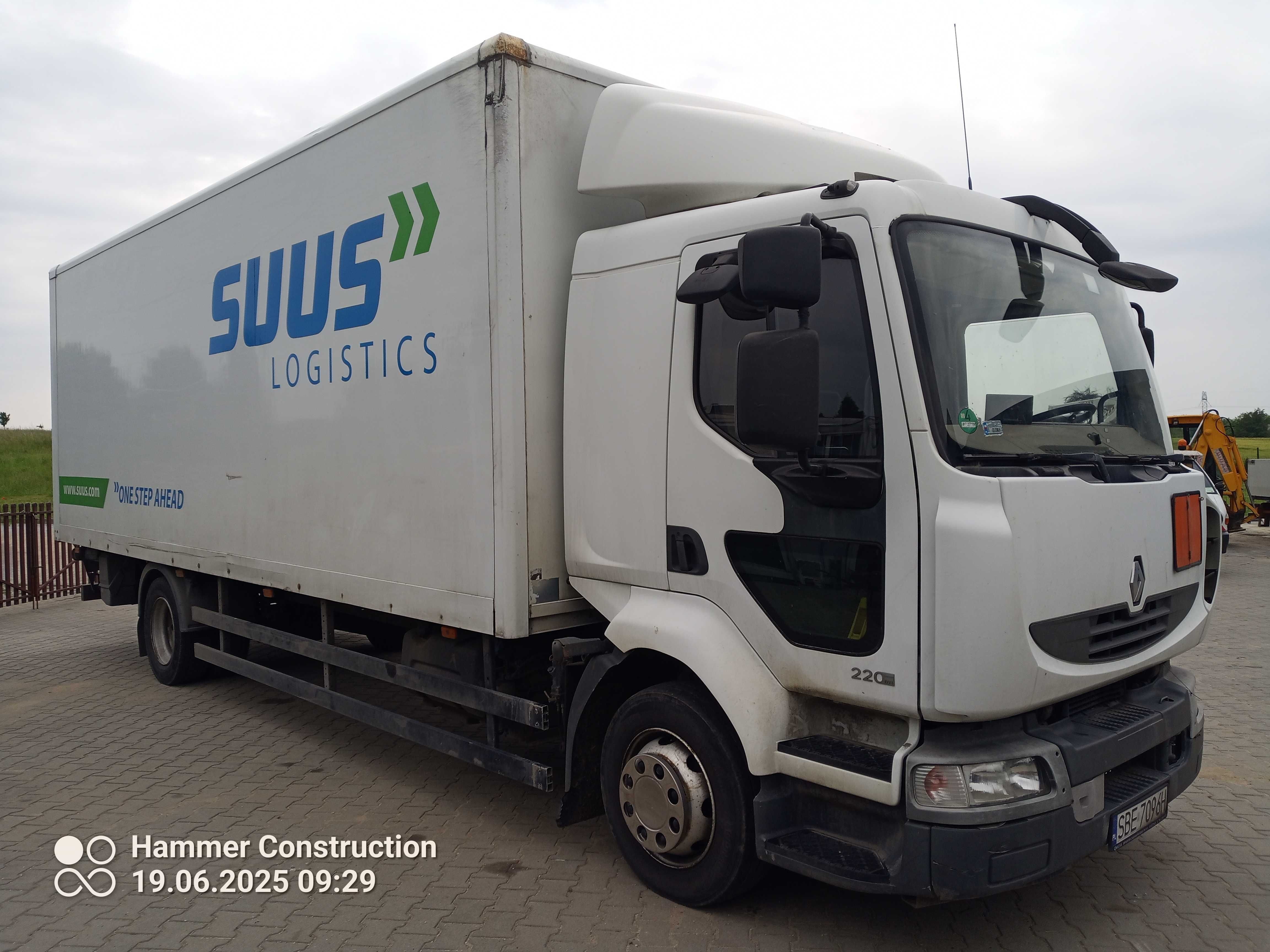 Sprzedam  Renault Midlum 220.11 Kontener Winda adr