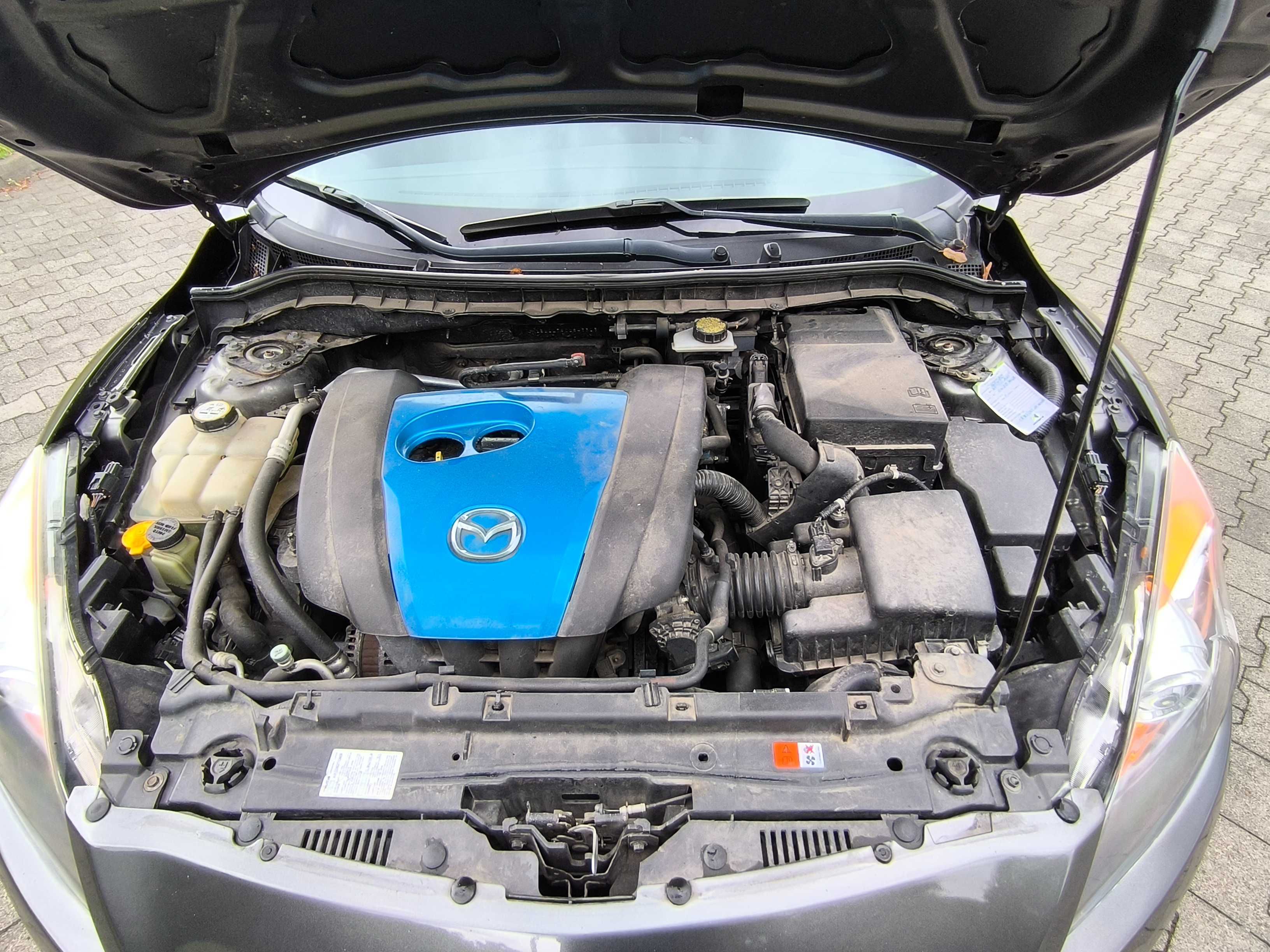 Mazda 3 Skyactiv - G. 2012. 156km.