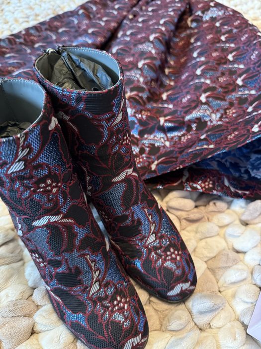 Продам комлект взуття та спідницю італійської фірми MSGM