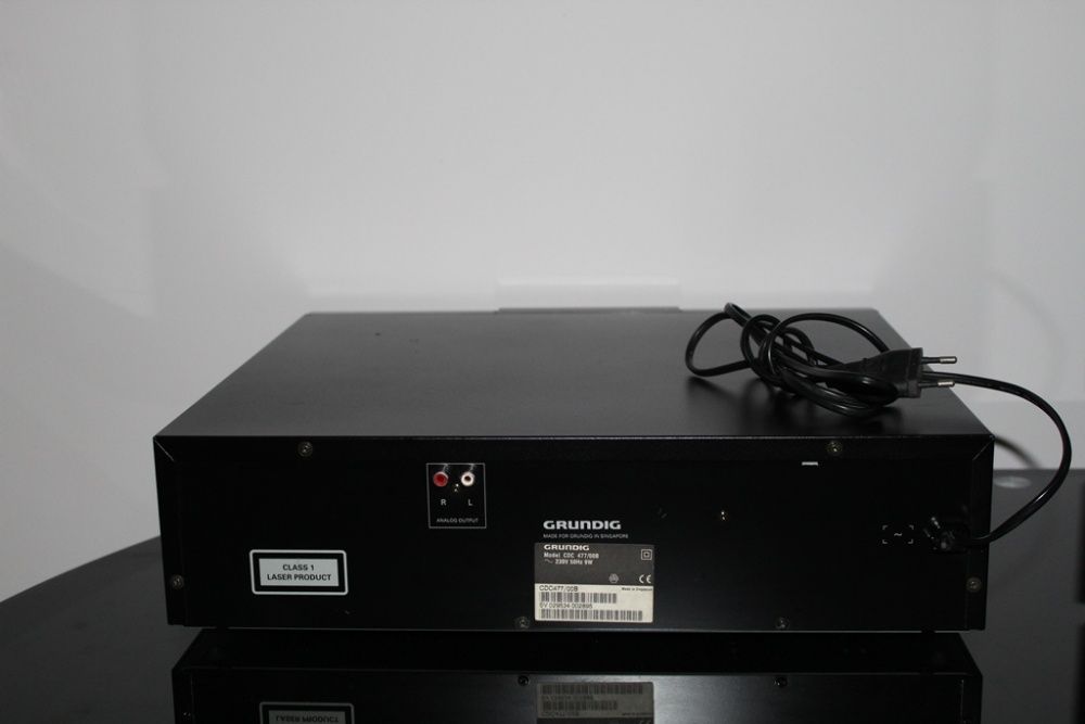 GRUNDIG CDC 477 Zmieniarka odtwarzacz CD na 5 płyt segment Wysyłka
