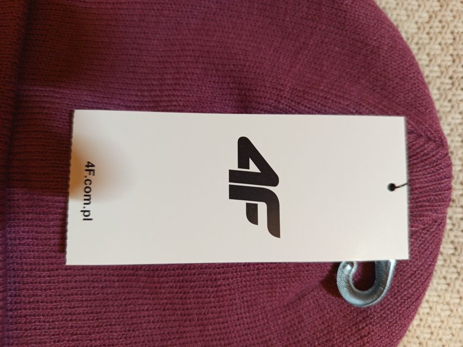 4F Czapka Damska Burgund Akryl Nowa