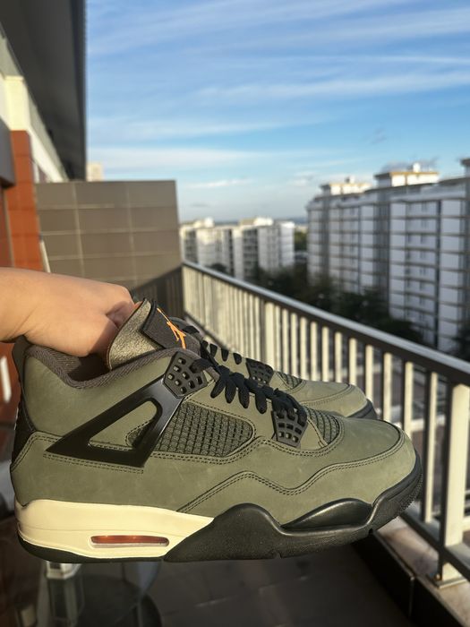 Air Jordan 4 undefeated