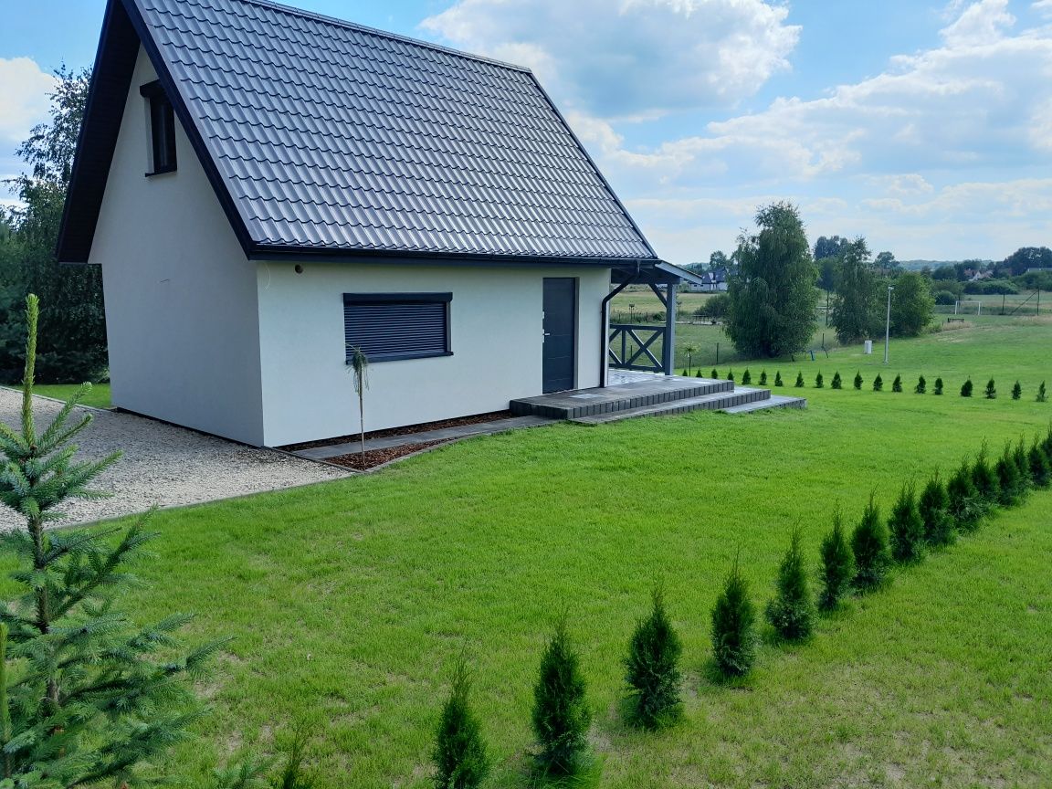 Domek nad jeziorem Narie w Bogaczewie
