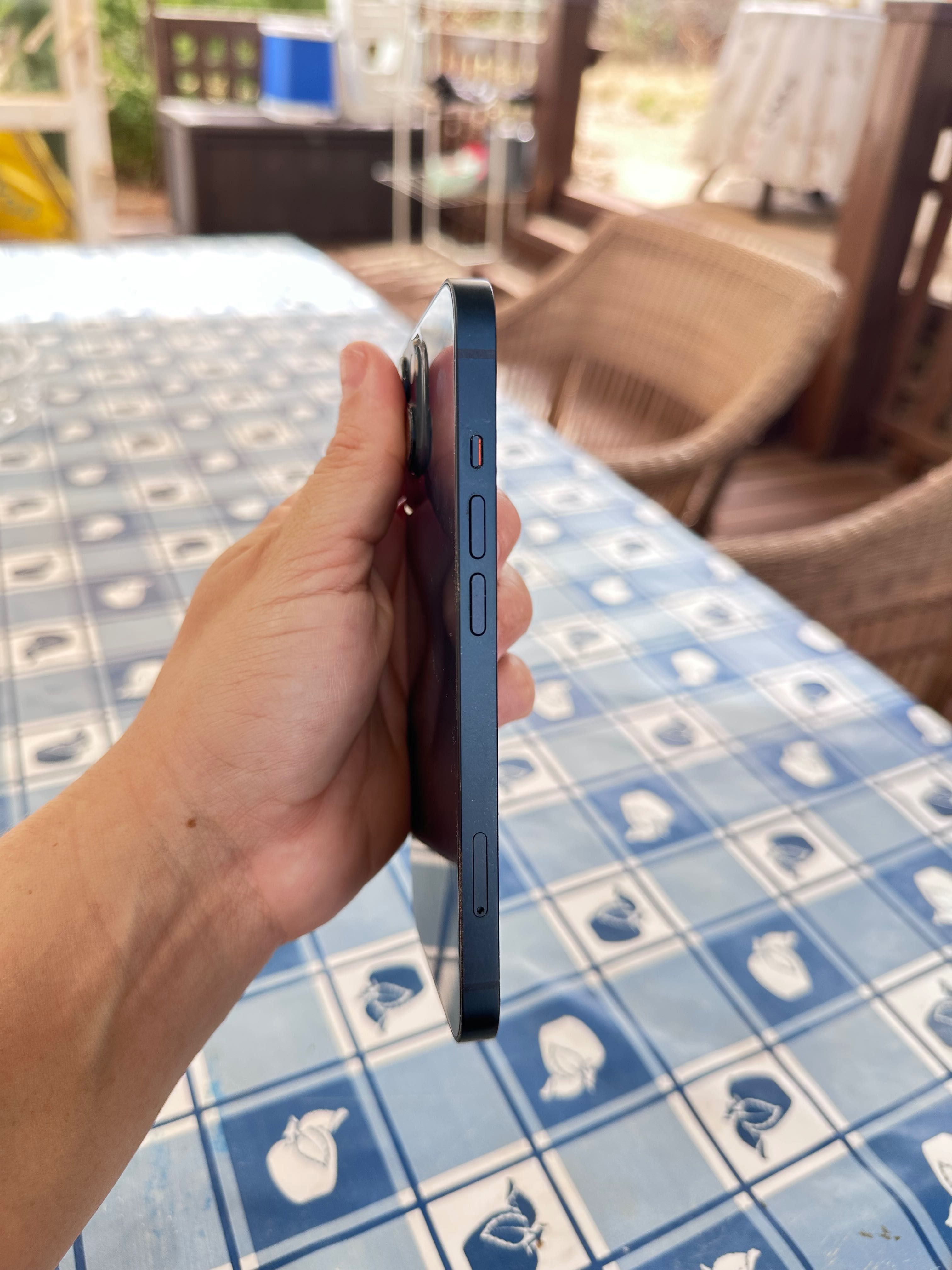 iPhone 13 (128g) em ótimo estado
