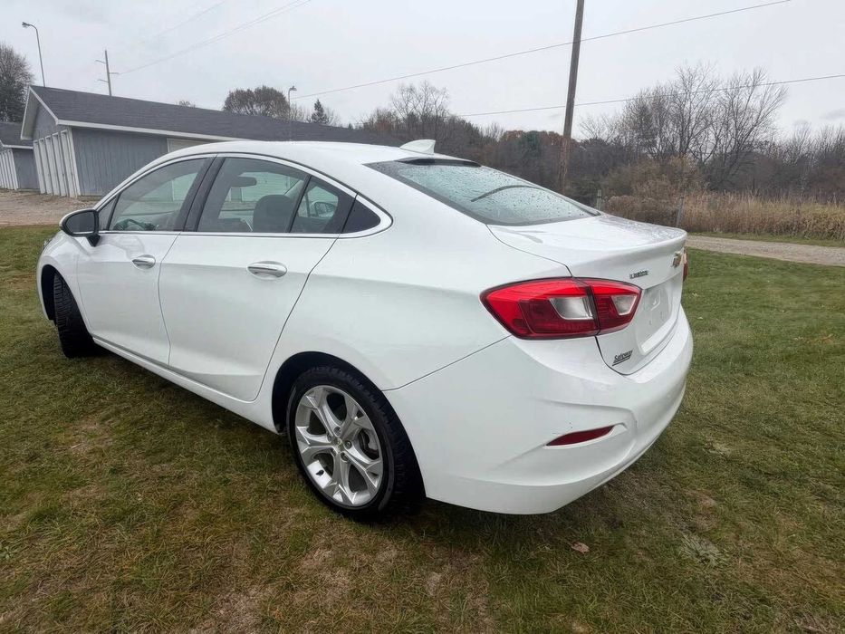 Chevrolet Cruze Premier      2018