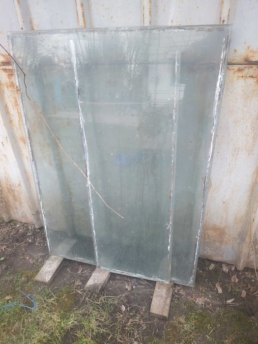 продам скло товщиною 5мм