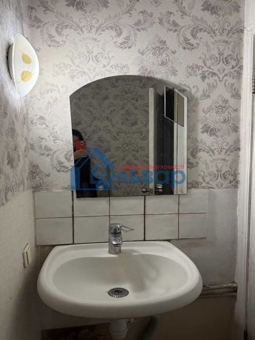 Кімната 20м2, поверх 3/9, Поділ