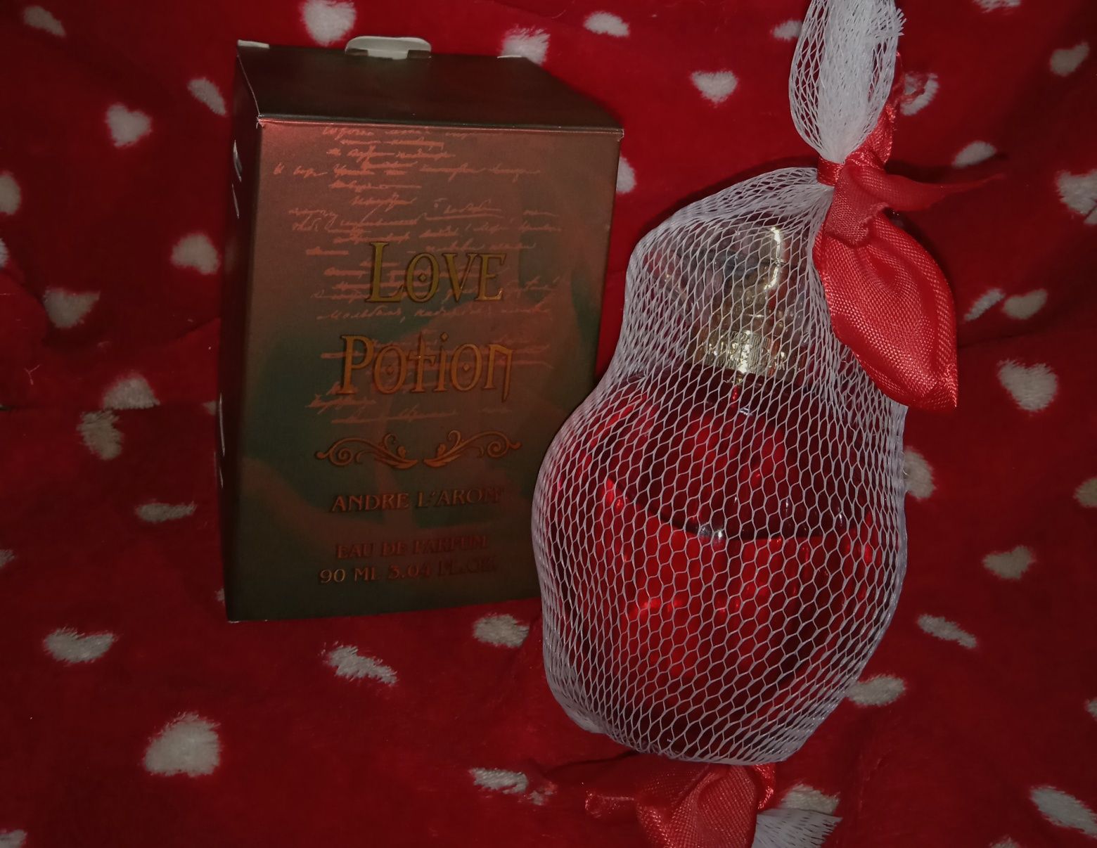 Парфуми Love Potion