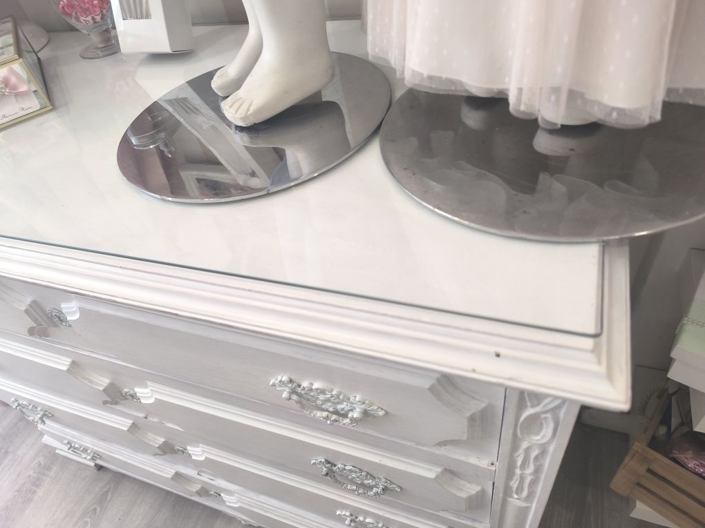Cómoda madeira antiga com vidro