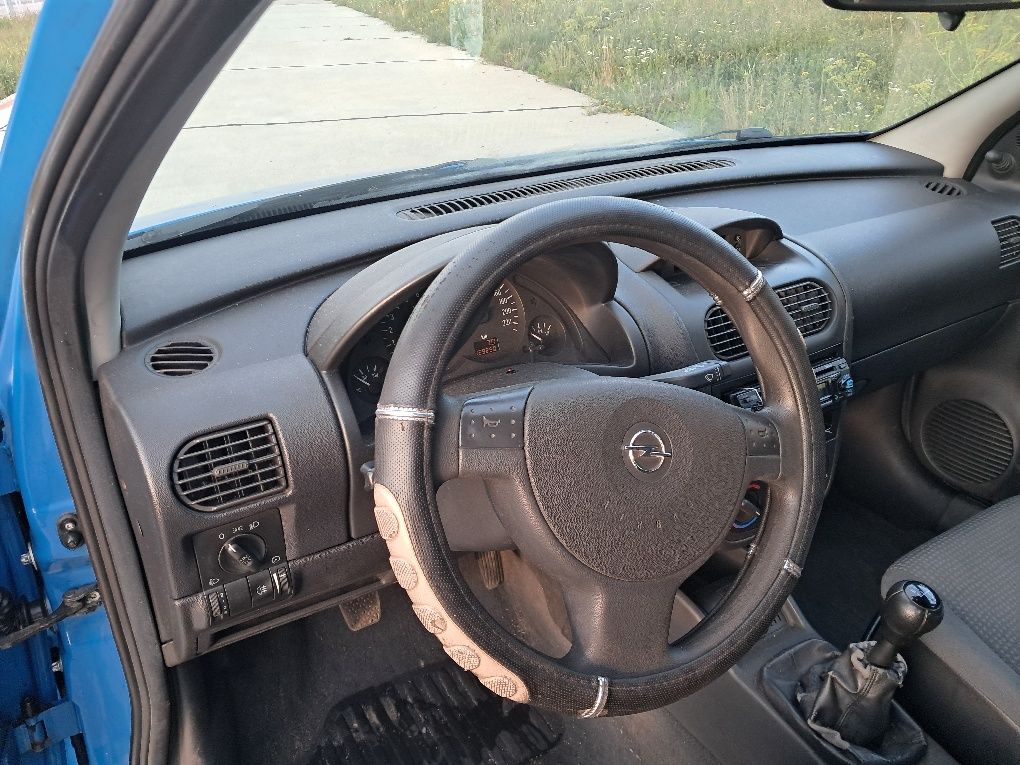 Opel Corsa C bez rdzy doinwestowany