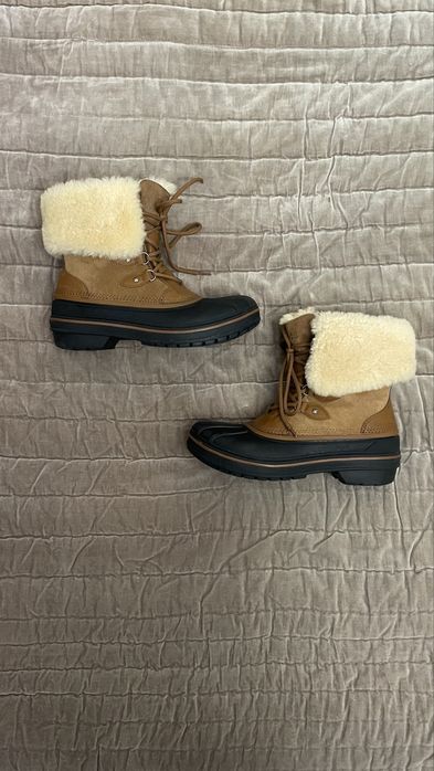 Женские зимние ботинки высокие Crocs  Jibbitz AllCast Il Luxe Boot