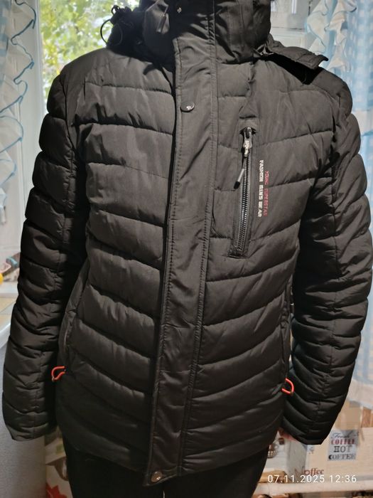 Продам куртку чоловічу