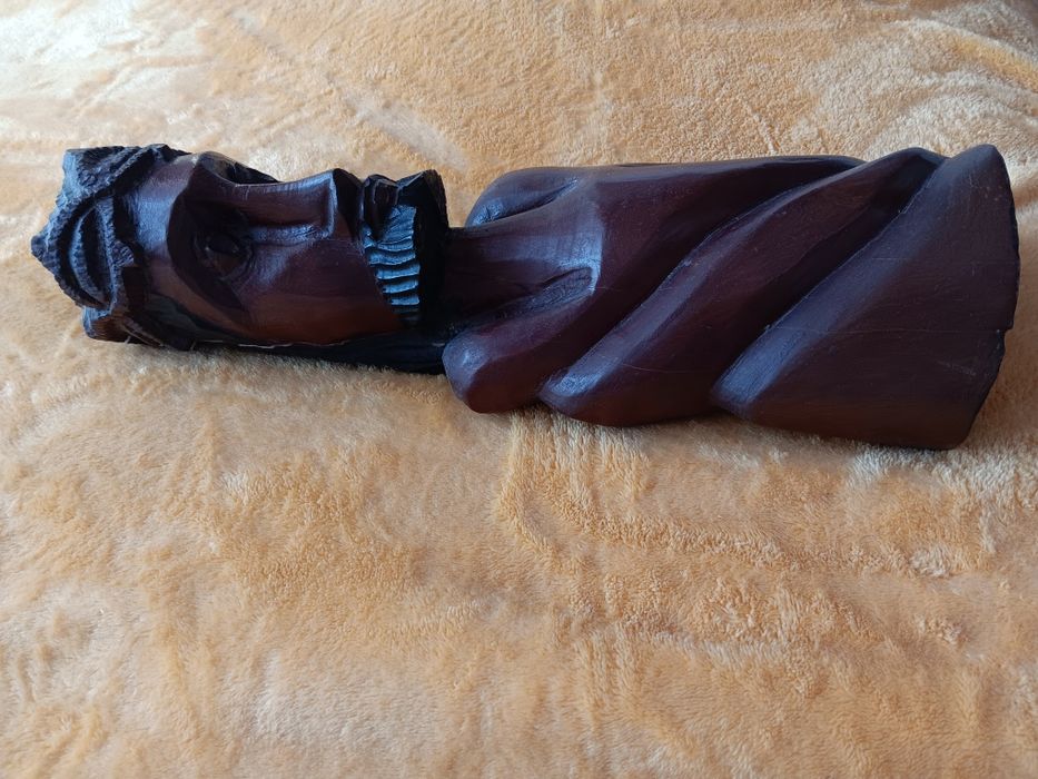 Estatueta Cristo pau preto