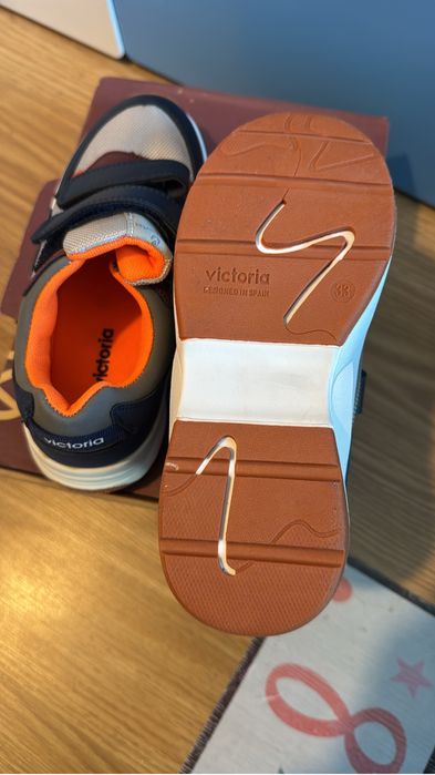 Tenis Vitoria crianca n33 - NOVOS
