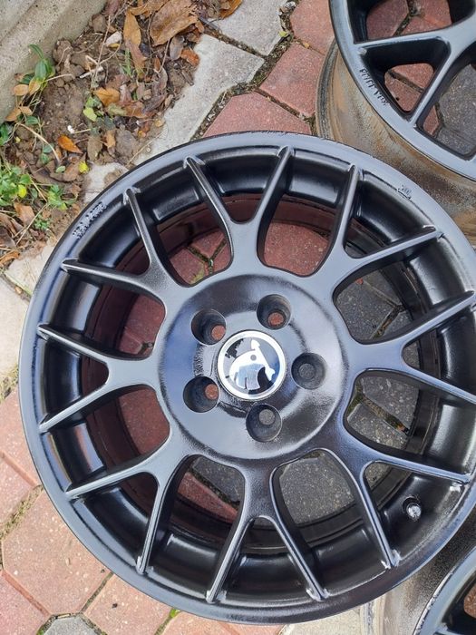 Felgi Aluminiowe R15 5x100 7J ET 30