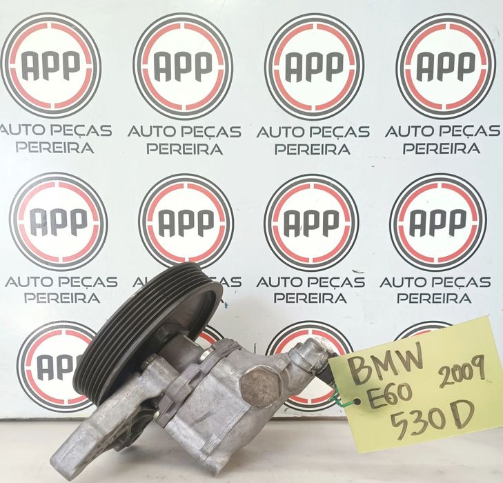 Bomba de direção assistida BMW E60 525D, 530D de 2009, referência 677469803.