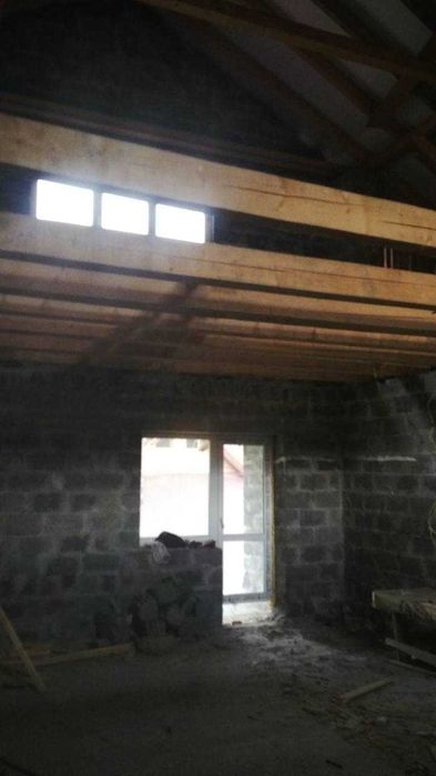 Незавершене будівництвопід готель, гори Вишків