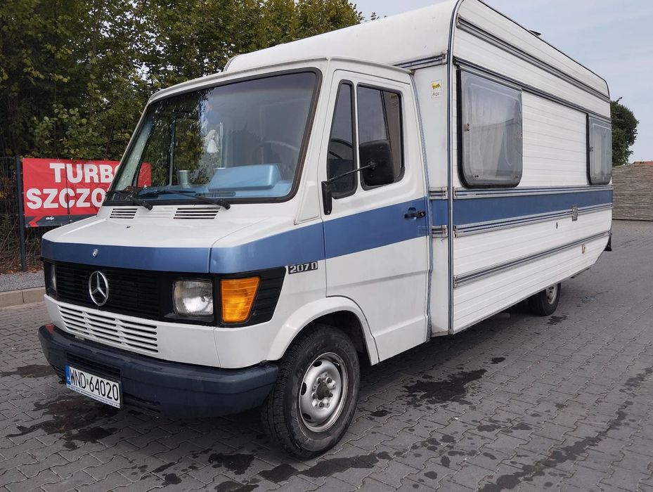 Mercedes-Benz 207D  kamper, kaczka