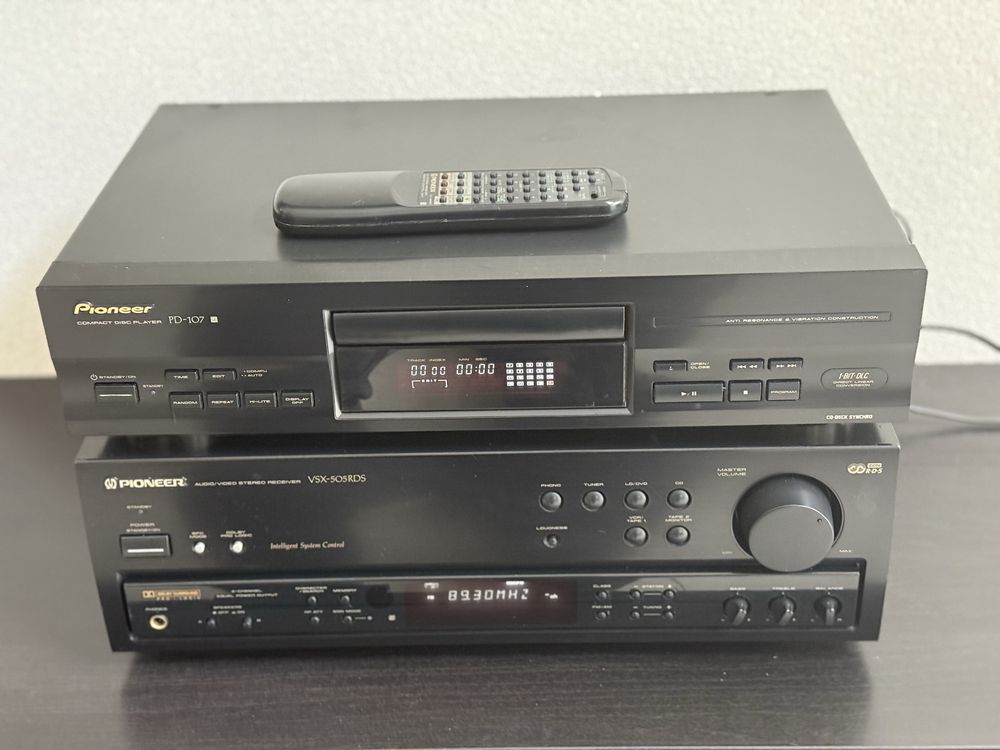 Amplituner Pioneer VSX-505 RDS z pilotem