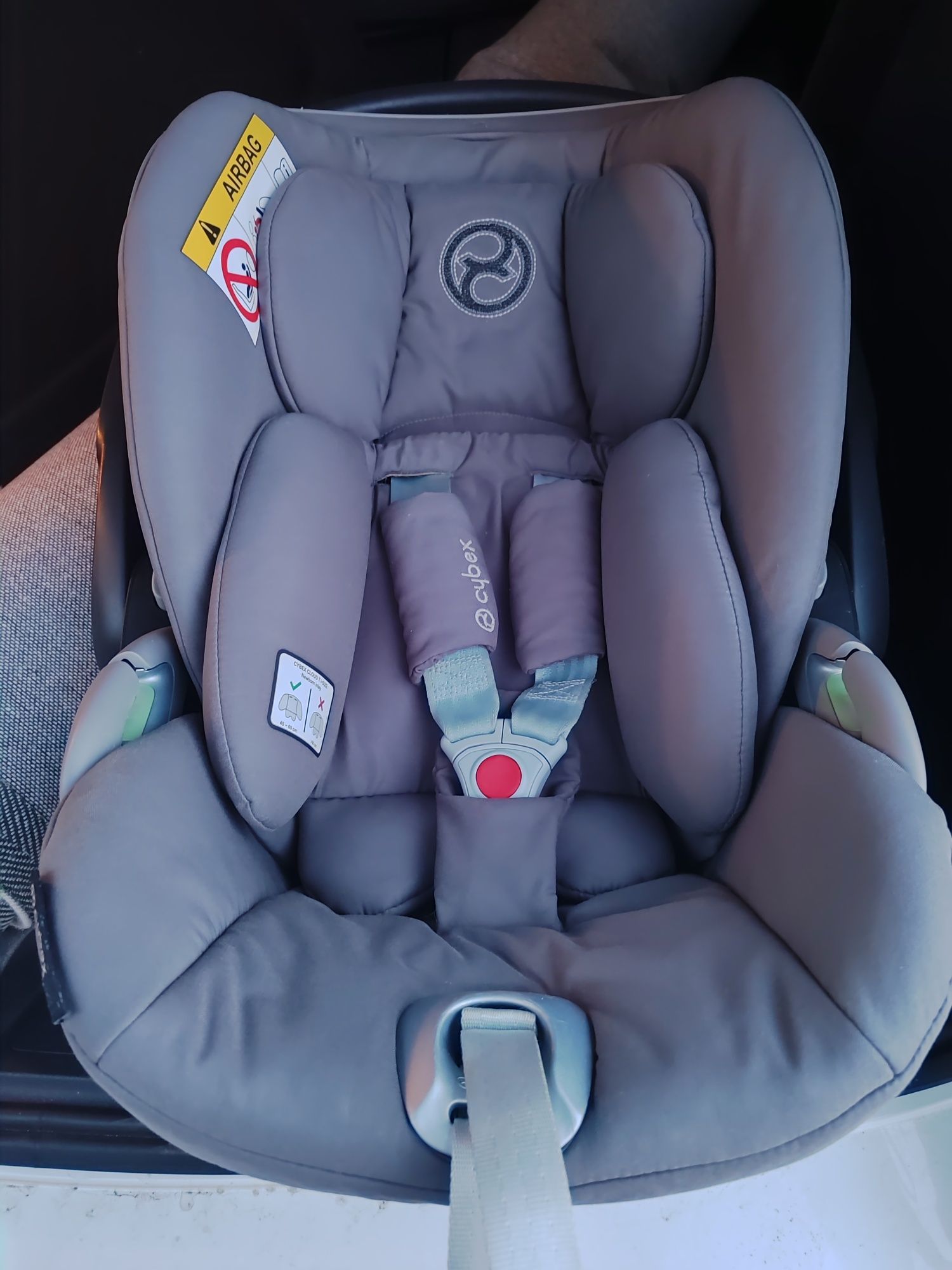 CYBEX Platinum Cloud T i-Size - w pełni sprawny - po wypraniu.