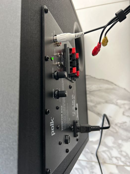 Активний сабвуфер Polk Audio Monitor XT12