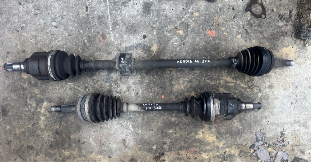 Полуось півісь кулак toyota corolla 1.6 3zz кулак