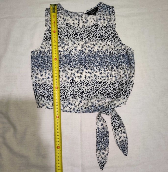 Krótka Bluzka Top na lato NEW LOOK kwiaty, 140cm