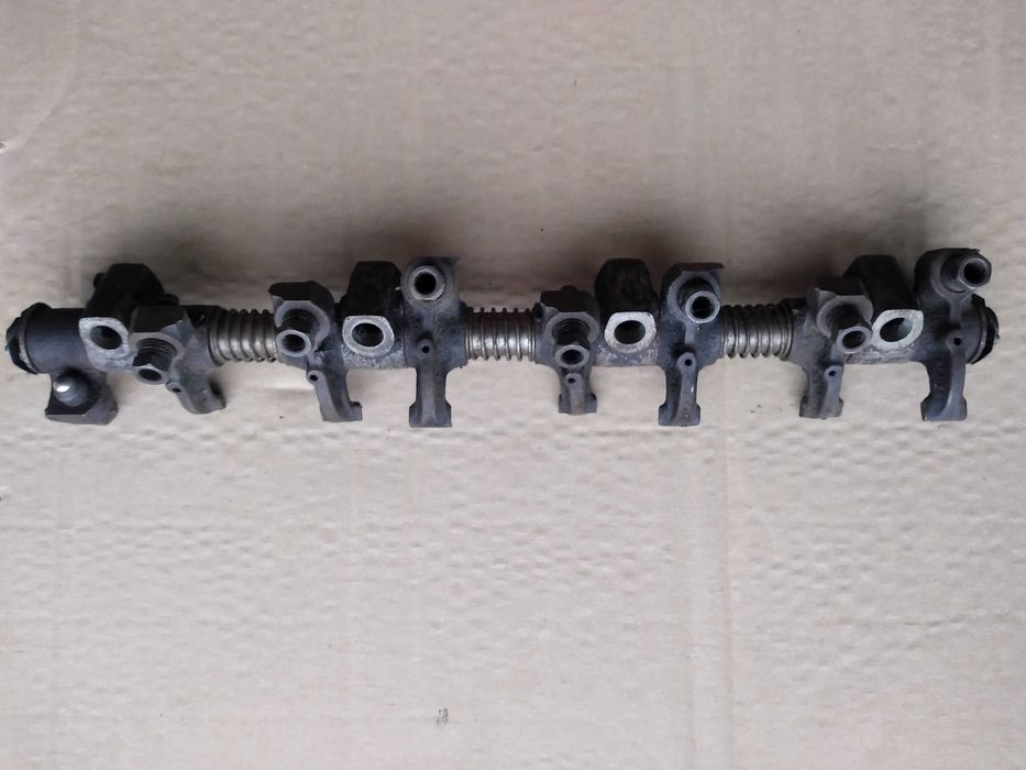 Ось коромысел рокеров двигателя ford escort Ford Fiesta,