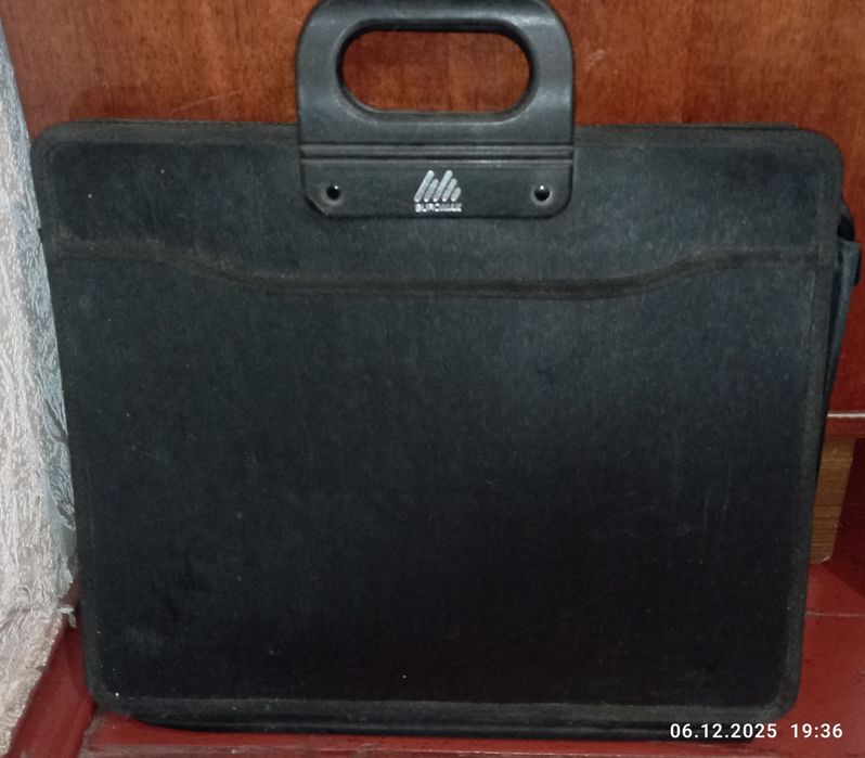 Папка,  портфель