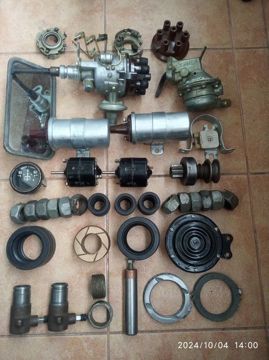 Продам запчастини для газ, зіл, уаз, клапана,сальники, бензонасос.