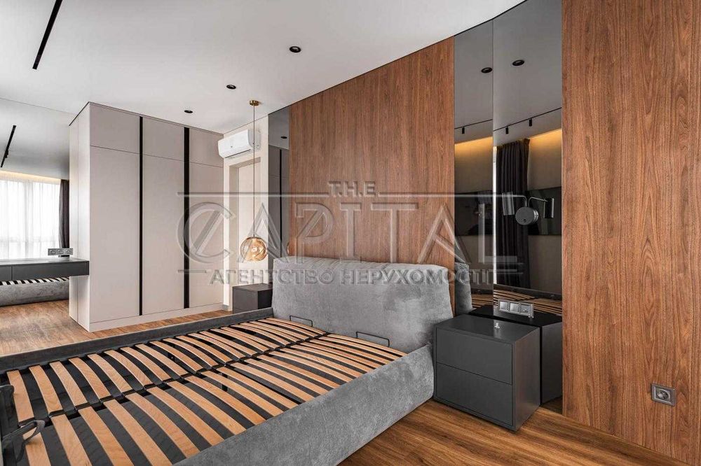 Продаж 3-кімнатна квартира ЖК Great River Stone