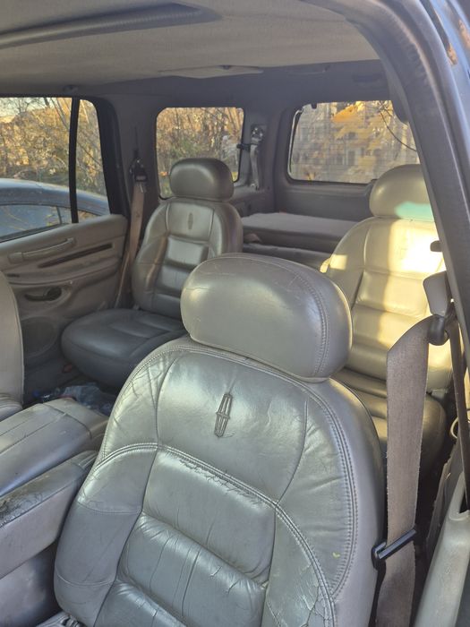 Lincoln Navigator NIE Landcruiser Patrol