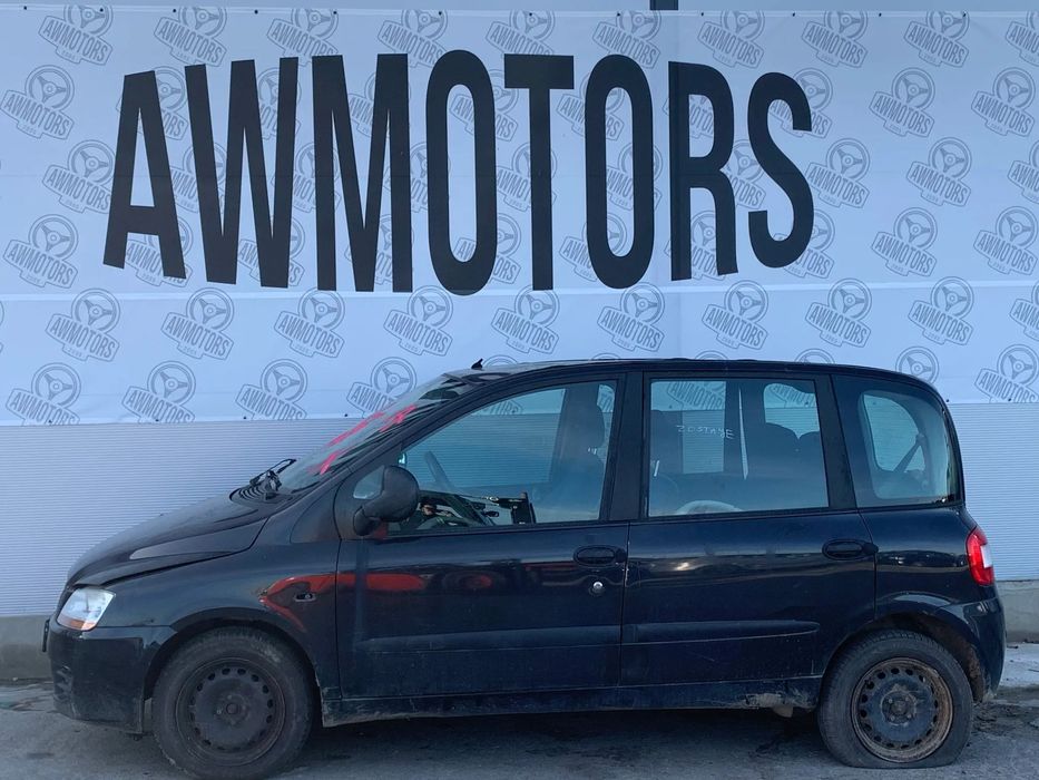 FIAT MULTIPLA 2006 *SAMOCHÓD NA CZĘŚCI* 2917 MASKA, LAMPA, DRZWI, LUSTERKO, ZDERZAK, GRILL, BŁOTNIK, KLAPA, BELKA, DESKA, FOTELE, KANAPA, ĆWIARTKA, KIEROWNICA, TARCZE, ZACISKI, ZAWIESZENIE, KOMPLETNY PRZÓD, KOMPLETNY TYŁ, LICZNIK, ZEGARY, PRAWE LEWE PRZÓD