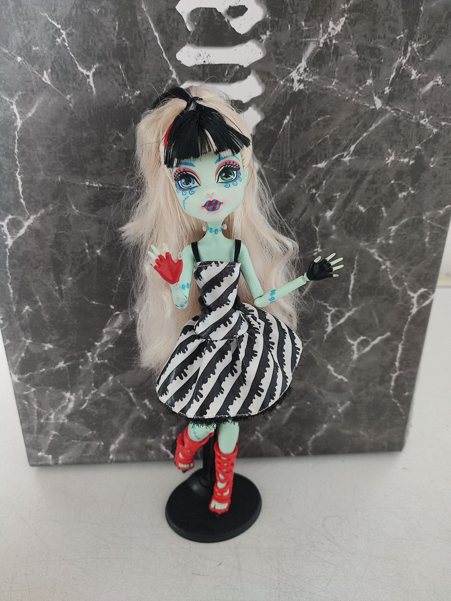 Monster high Frankie Stein Sweet screams