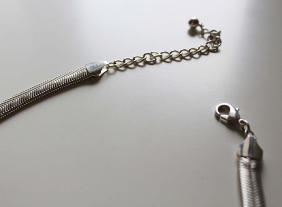 Colar prateado novo - Parfois