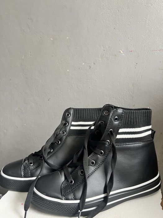 Ботильони жіночі спортивні