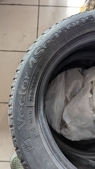 Резина R 16 195/55/16 пара - зима , пара - всесезонка