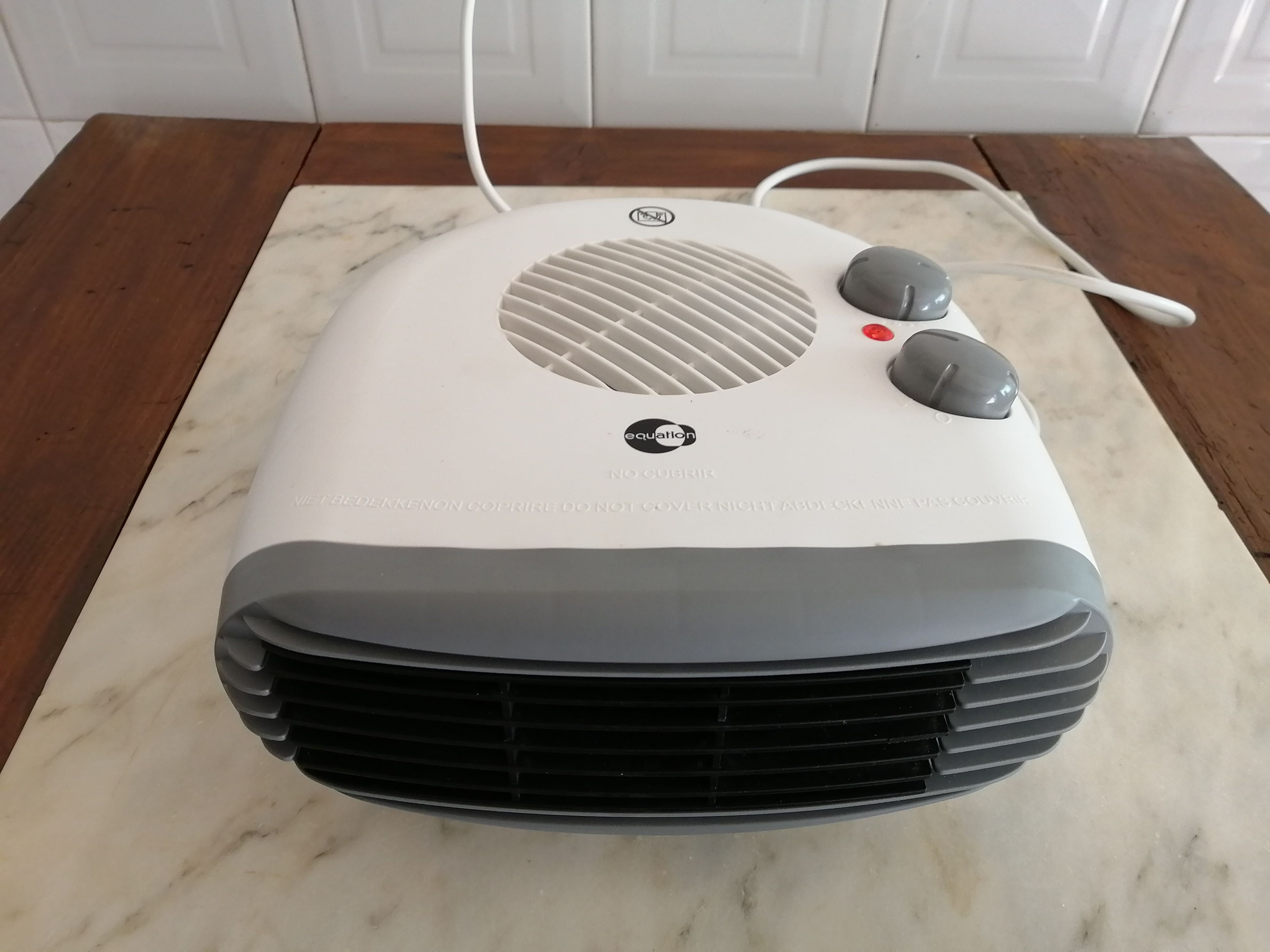 termoventilador pequeno de quarto ou escritório novo