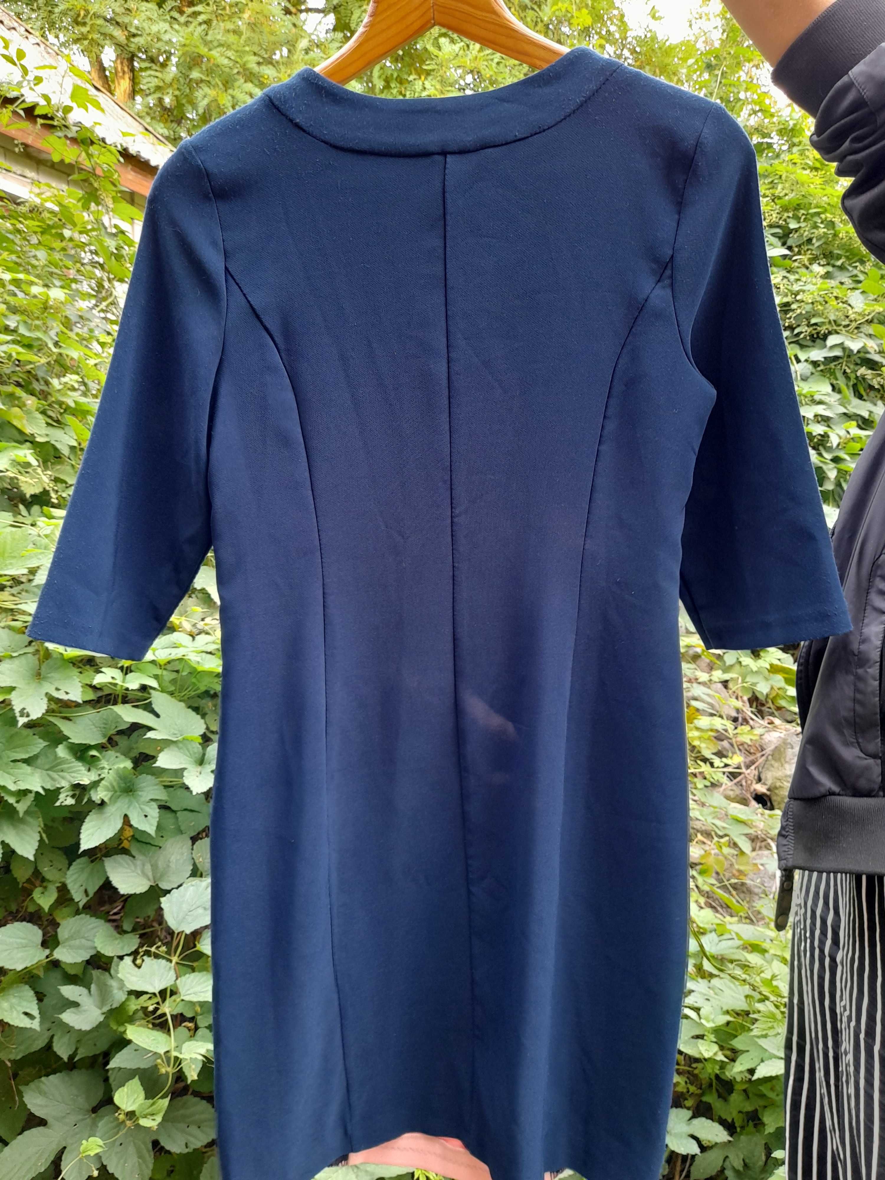 Плаття жіноче  нове ,Алмет,розмір 50.Колір темно-синій з персиковим.