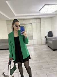 Зеленый пиджак М-L