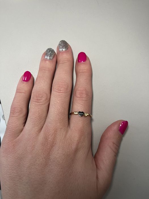 Pierscionek ze stali chirurgicznej