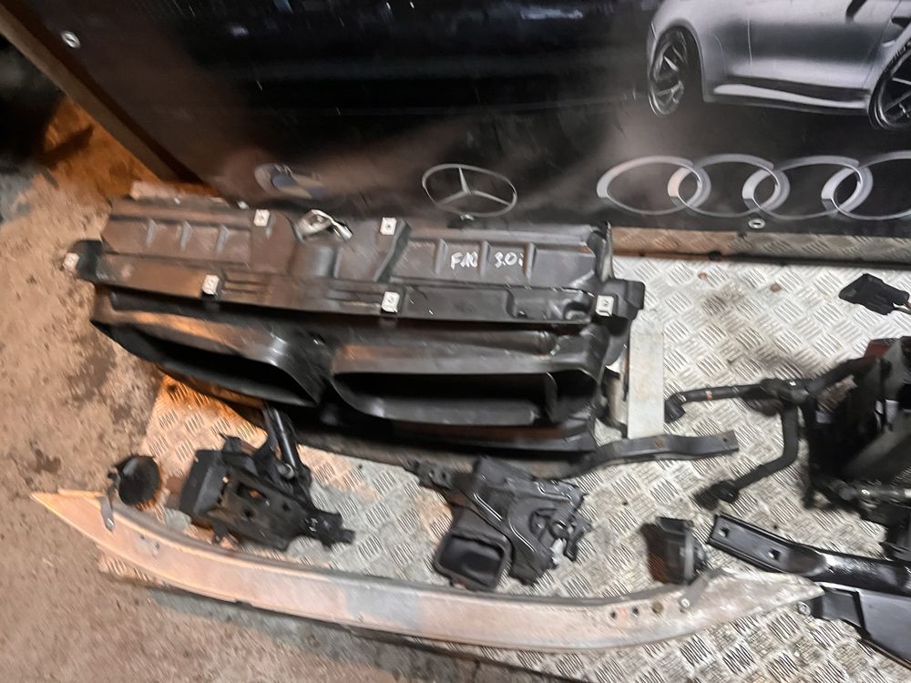 Bmw f10 f11 pas przedni chlodnice 535i n55 komplet
