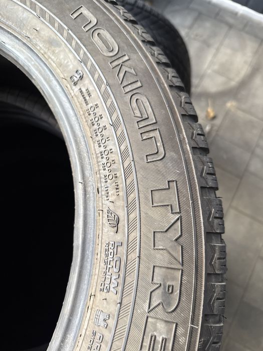 Шини резина 225/60/18 r18 Nokian комплект зимні