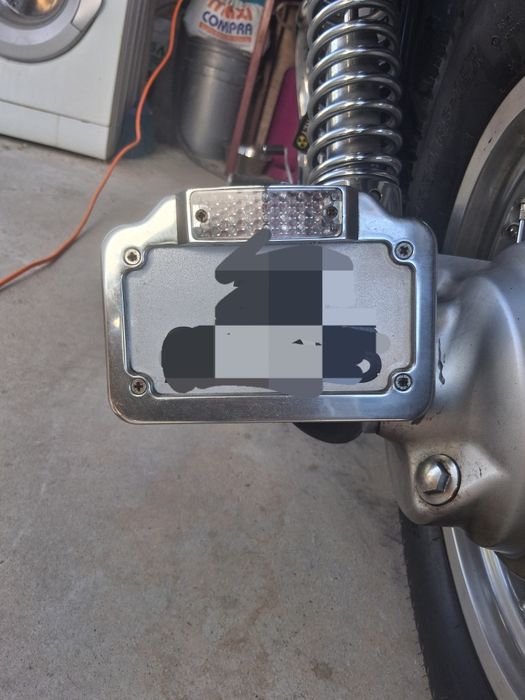 Suporte lateral para matrícula