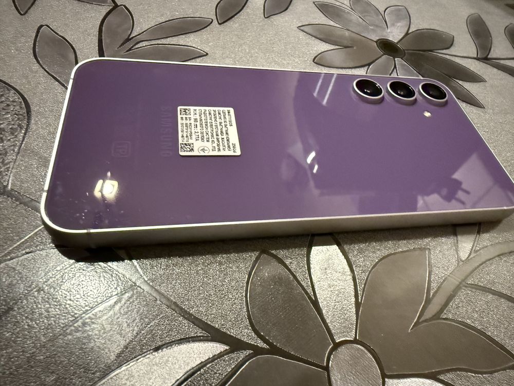 Samsung S23 FE 256 GB purple