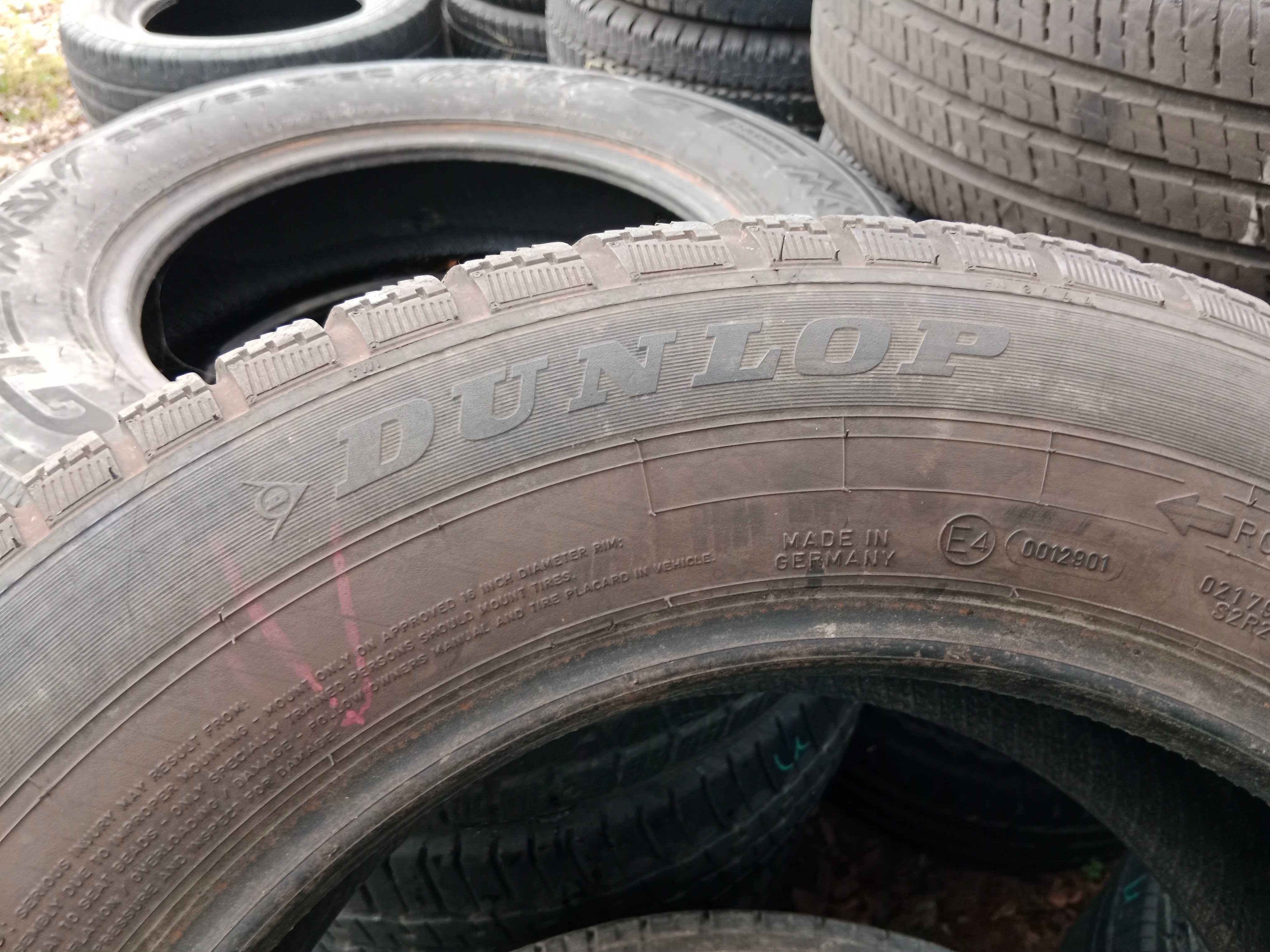 Opona używana 215/65R16C Dunlop SP LT60-6 1szt.