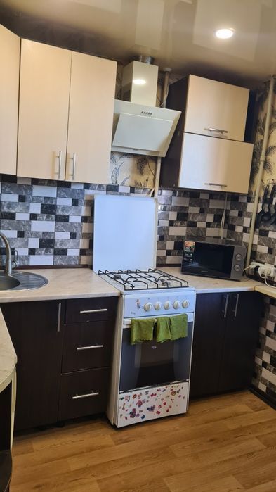 Сдам жильё в центре Павлограда посуточно